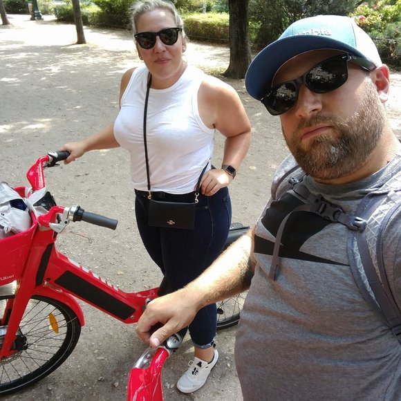 Meet your Poshers, Justin & Kim - Picture 1 of 1